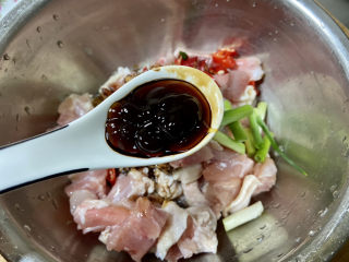 11、蒜香鸡腿➕蒜蓉香菇蒸鸡腿,一汤匙蚝油