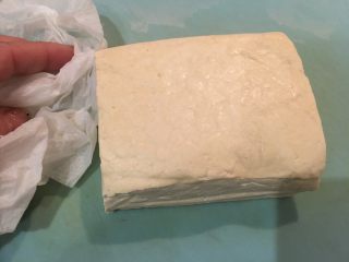 6、日式豆腐排,拿掉厨房纸巾