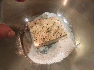 14、日式豆腐排,上下左右都要沾