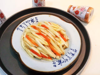 19、清炒茭白,清炒茭白是一道快手减脂菜品，清淡爽口，低油少盐，减肥的小伙伴不要错过呦~