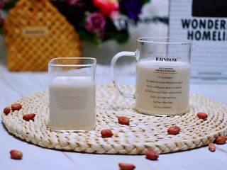 15、铁杆山药花生双米糊,再来一杯好不好,不喜欢喝粥的老公,闻着糊糊的香味也喝了两杯哟。