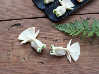 12、金鱼饺子,惟妙惟肖吧！