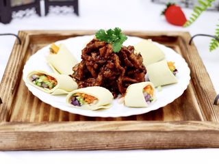 17、经典不衰的京酱肉丝,一人一次一盘不够吃。