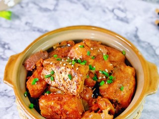 16、炖草鱼,味道咸鲜，美味佳肴，喜欢的做起来。