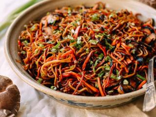 12、焦糖酱油面,周末可以在家试试哦。