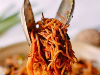 13、焦糖酱油面,焦糖酱油炒面