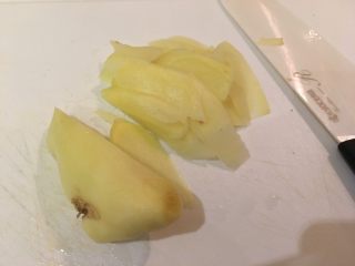 1、握寿司套餐,前一天准备腌姜，姜切薄片