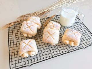 19、日式牛奶面包卷,超级萌有没有！！真的是面包中的萌软妹纸