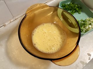 8、番茄豆腐汤➕番茄榨菜豆腐鸡蛋汤,鸡蛋打散