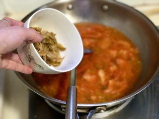 17、番茄豆腐汤➕番茄榨菜豆腐鸡蛋汤,加入榨菜