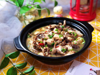 27、蘑菇炖豆腐,成品