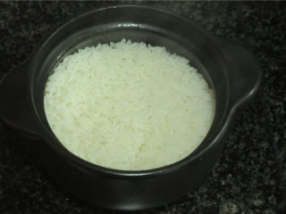 6、韩式砂锅拌饭,二十分钟左右，米饭焖熟了