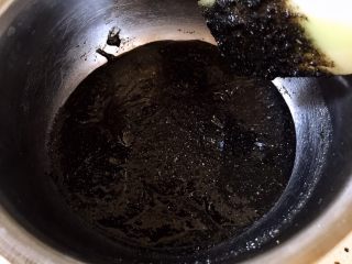 7、雨花石汤圆,搅拌成糊，放冰箱冷冻2小时