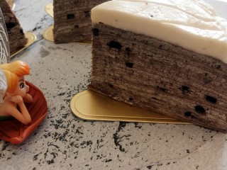 15、薄如蝉翼的抹茶千层,当然如果你喜欢也可以做成法芙娜奥利奥口味