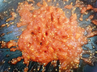 11、芒果披萨,加入白糖炒至水分收干