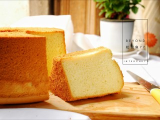 14、八寸加高中空戚风,成品图。