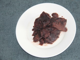 9、紫薯红豆糕,准备红豆蓉
