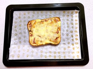 12、吐司披萨,吐司披萨烤好了