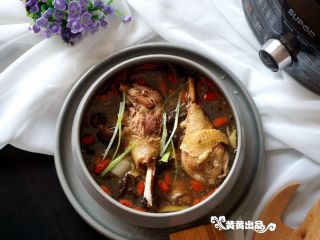 17、【土鸡山蘑菇汤】山珍野味、补气补虚、赶走疲劳,成品图