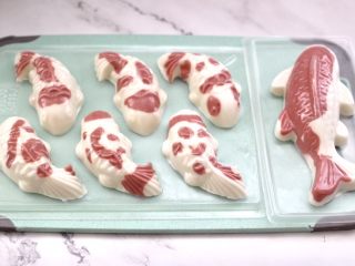 14、年年有余之-锦鲤年糕鱼,依次做完所有的锦鲤鱼胚。