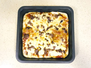 28、黑椒牛肉披萨,取出来，自然放凉