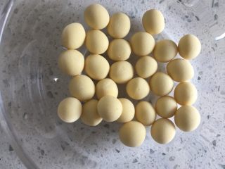 6、五彩桂花小汤圆,揉成小汤圆