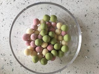 14、五彩桂花小汤圆,搓成小汤圆