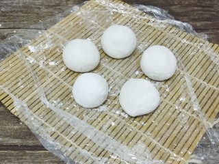 11、猪肉汤圆,依次全部做好