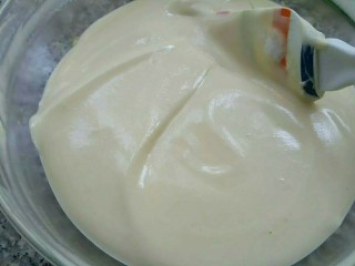 18、枇杷果酱波点蛋糕卷,混合后的状态