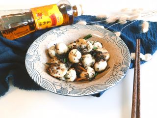 10、贵州+酸菜炒汤圆,摆盘