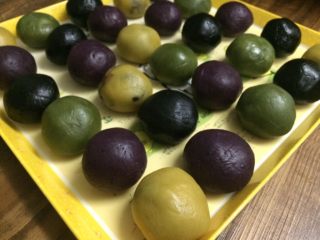 20、五彩桃山皮月饼,桃山皮表面无需刷任何东东