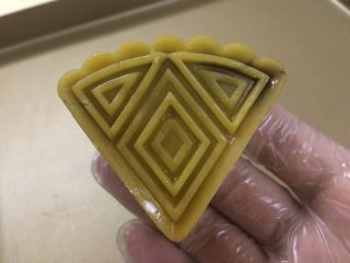 27、五彩桃山皮月饼,看,花纹还OK哒!