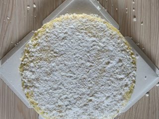 21、冬至美食 榴莲千层,撒白巧克力碎