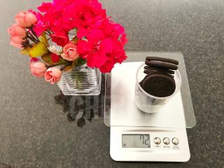 5、奥利奥阿芙佳朵咖啡,72g奥利奥饼干，