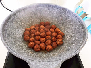 28、糖醋肉丸,翻炒均匀