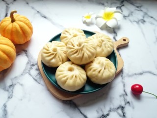 17、冬至美食  南瓜馅包子,闻起来好香啊！