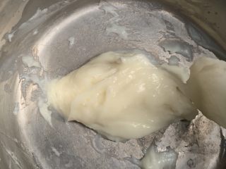 12、木瓜奶冻,刀刮铲出来。