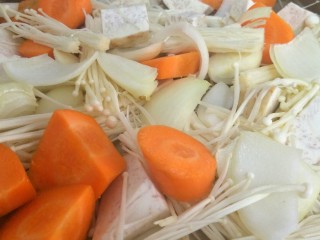 11、#咸味#红酒烤香草鸡腿,放入烤盘