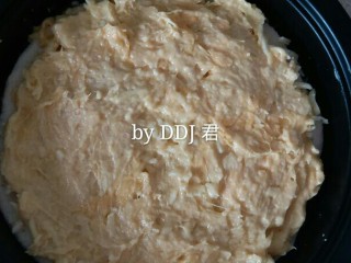 11、榴莲草莓披萨,放上榴莲果肉