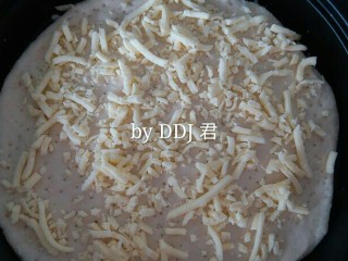 10、榴莲草莓披萨,放上一层芝士