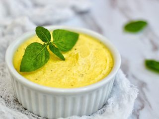 15、荷兰酱汁,最后插上罗勒