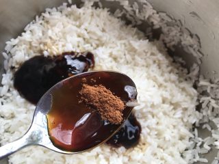 9、不会包粽子就做快手的糯米蛋吧,五香粉。