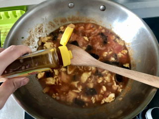 25、西红柿鸡蛋拌面,半茶匙太太乐鸡汁，