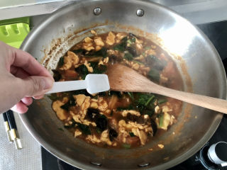 29、西红柿鸡蛋拌面,尝下咸淡，根据自己口味添加少许盐