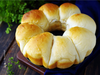 12、巧克力小面包,程序结束后，将面包取出；【巧克力小面包】就做好啦。