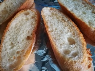 12、西式早餐~Bruschetta,放入烤盘