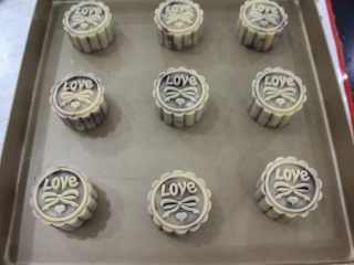 14、传统广式月饼,成型1。