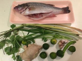 1、泰式香茅鱼,所有材料