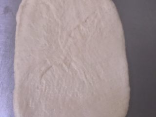 12、巧克力卡士达面包,翻面，光滑面在下。