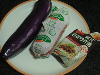 1、灯笼茄子,食材准备好